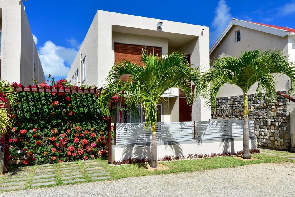 Turquoise Bay Beach Apartments Trou D'Eau Douce Exterior foto